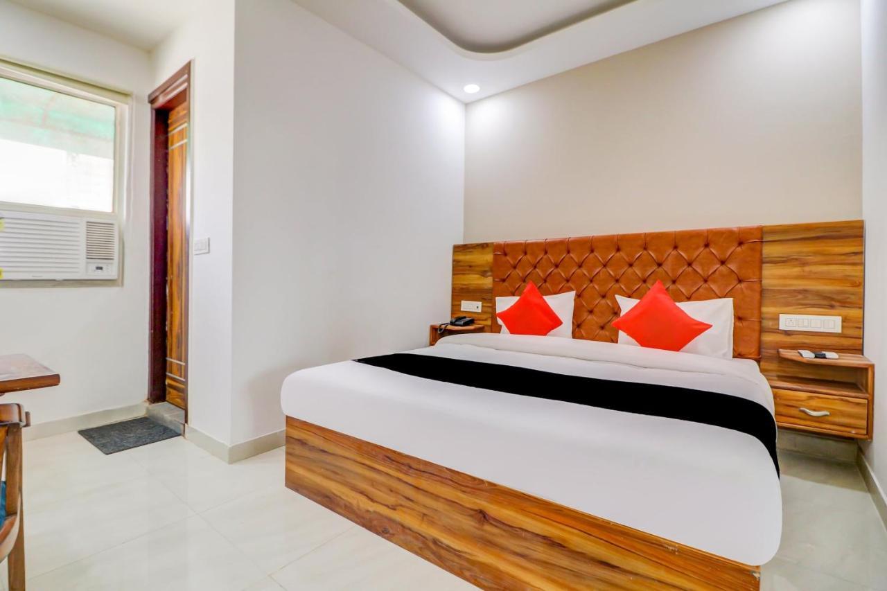 Oyo Flagship 80318 Hotel Sai Plaza Near Indira Gandhi International Airport Neu-Delhi Exterior foto