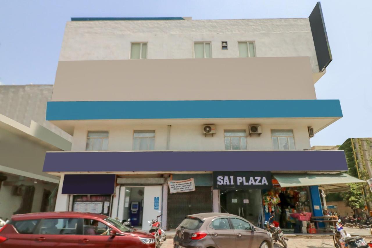 Oyo Flagship 80318 Hotel Sai Plaza Near Indira Gandhi International Airport Neu-Delhi Exterior foto